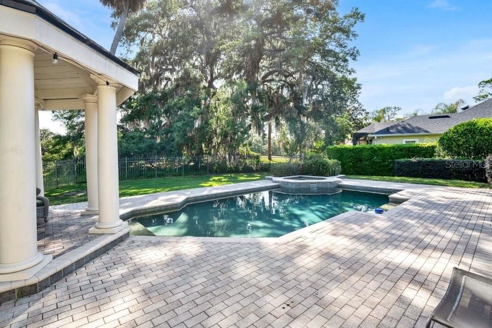 For Sale: $810,000 (4 beds, 4 baths, 3653 Square Feet)