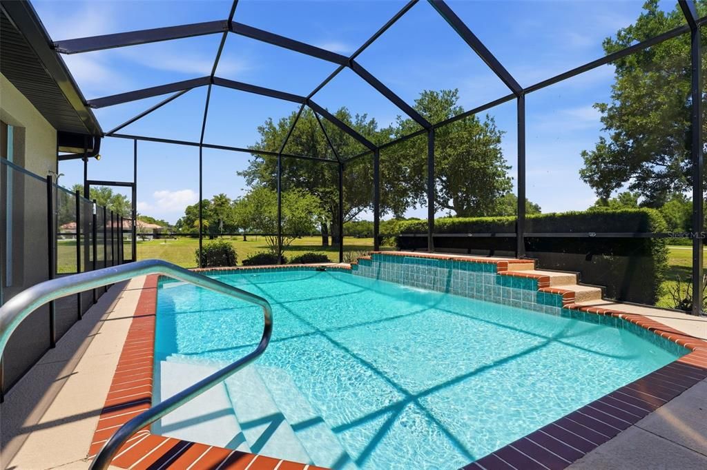 En Venta: $599,900 (3 camas, 2 baños, 2578 Pies cuadrados)