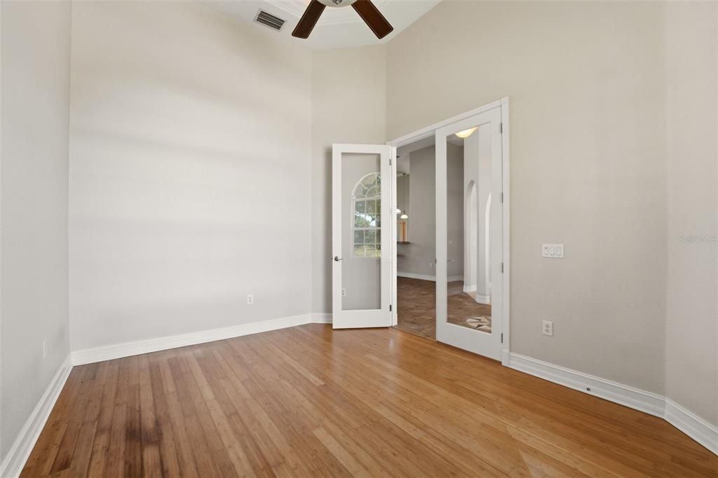 En Venta: $599,900 (3 camas, 2 baños, 2578 Pies cuadrados)