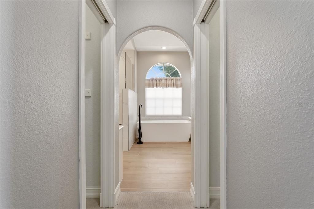 En Venta: $599,900 (3 camas, 2 baños, 2578 Pies cuadrados)