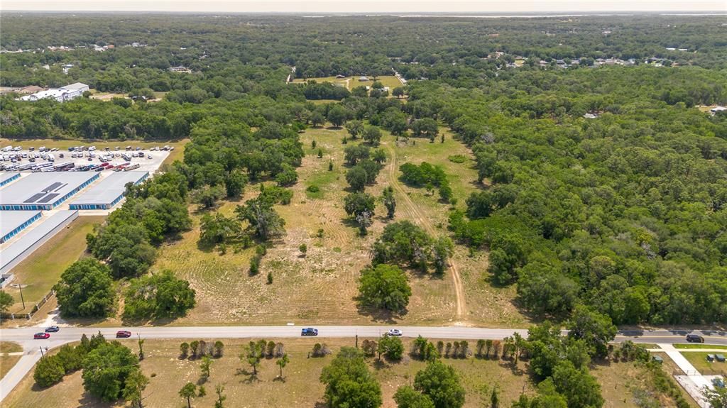 待售: $3,200,000 (18.48 acres)