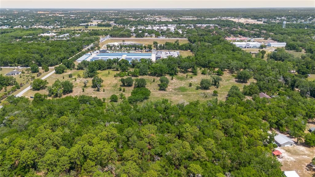 待售: $3,200,000 (18.48 acres)