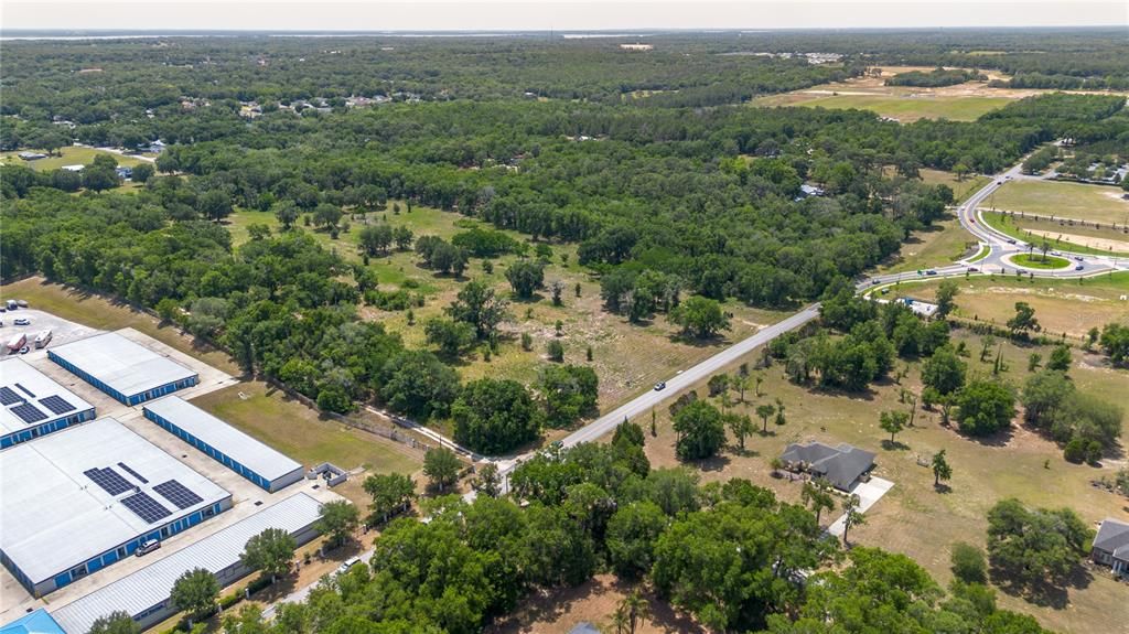 待售: $3,200,000 (18.48 acres)