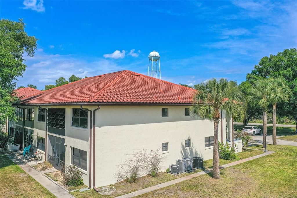 For Sale: $170,000 (2 beds, 2 baths, 1276 Square Feet)