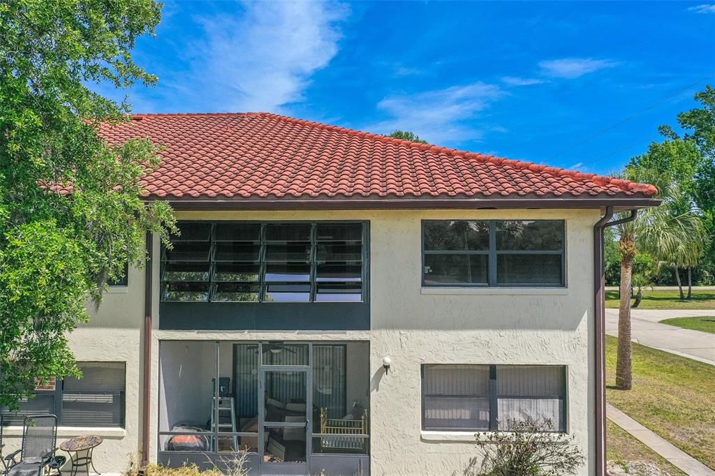 For Sale: $170,000 (2 beds, 2 baths, 1276 Square Feet)