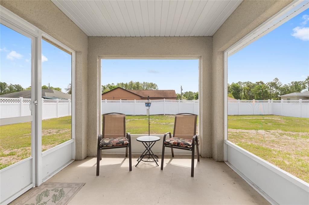Activo con contrato: $239,900 (3 camas, 2 baños, 1293 Pies cuadrados)