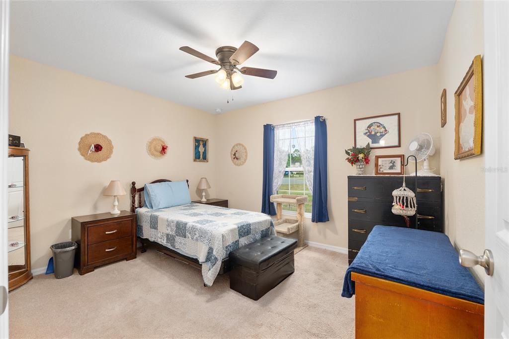 Activo con contrato: $239,900 (3 camas, 2 baños, 1293 Pies cuadrados)