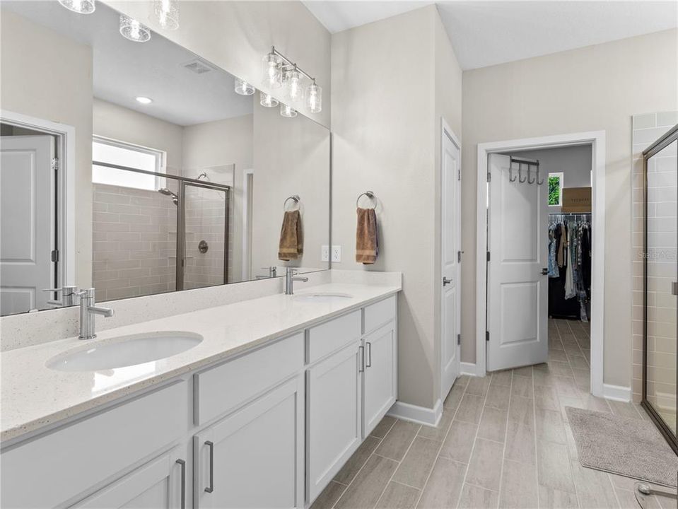 Active With Contract: $419,000 (4 beds, 3 baths, 2310 Square Feet)