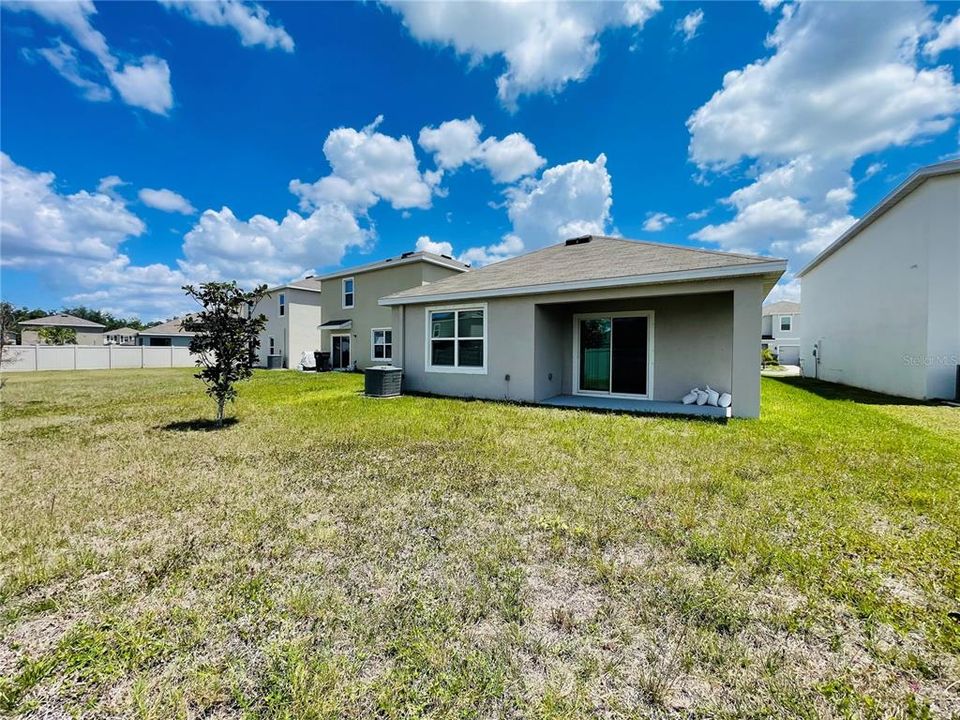 For Rent: $2,500 (3 beds, 2 baths, 1516 Square Feet)