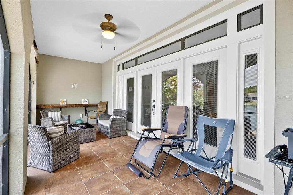 For Sale: $569,999 (3 beds, 2 baths, 1942 Square Feet)