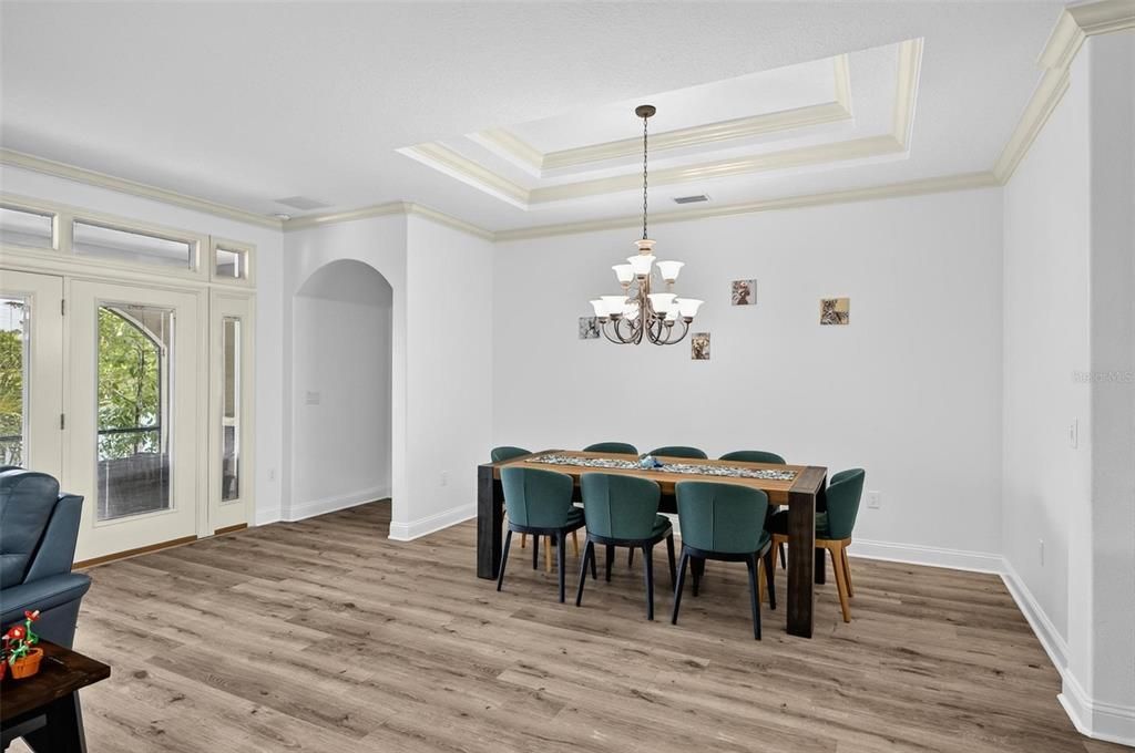 For Sale: $569,999 (3 beds, 2 baths, 1942 Square Feet)