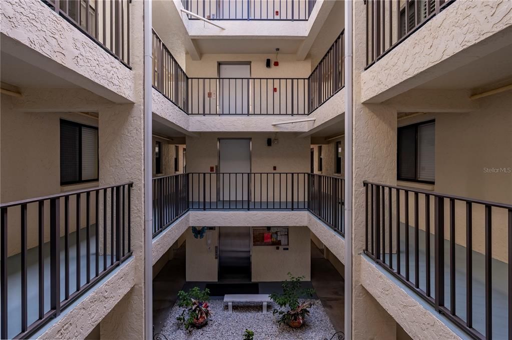 En Venta: $259,900 (2 camas, 2 baños, 1070 Pies cuadrados)