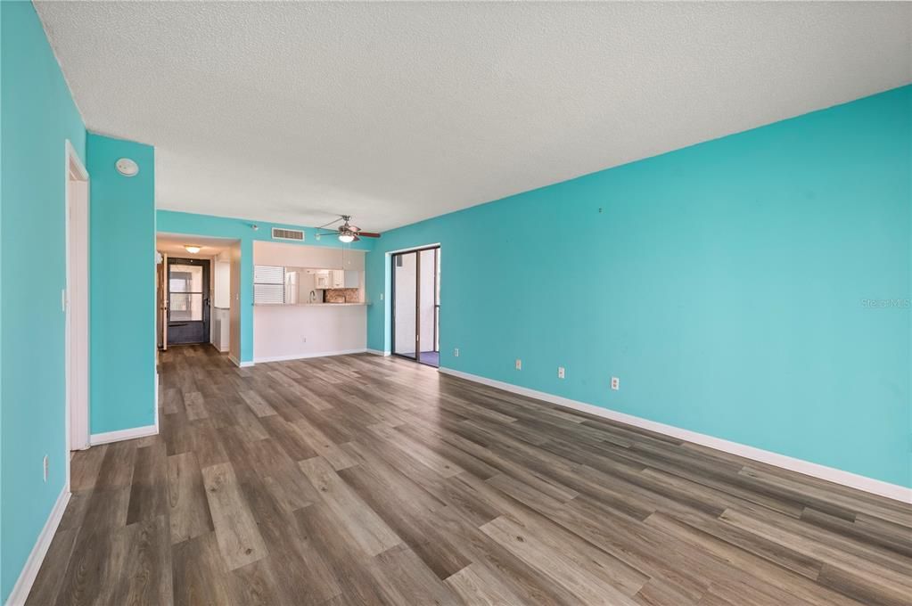 En Venta: $259,900 (2 camas, 2 baños, 1070 Pies cuadrados)