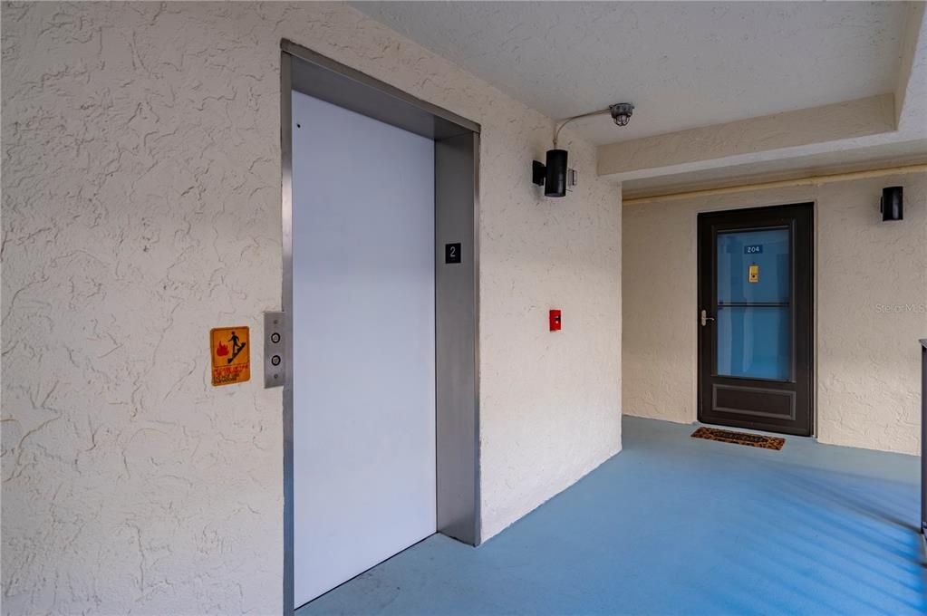 En Venta: $259,900 (2 camas, 2 baños, 1070 Pies cuadrados)