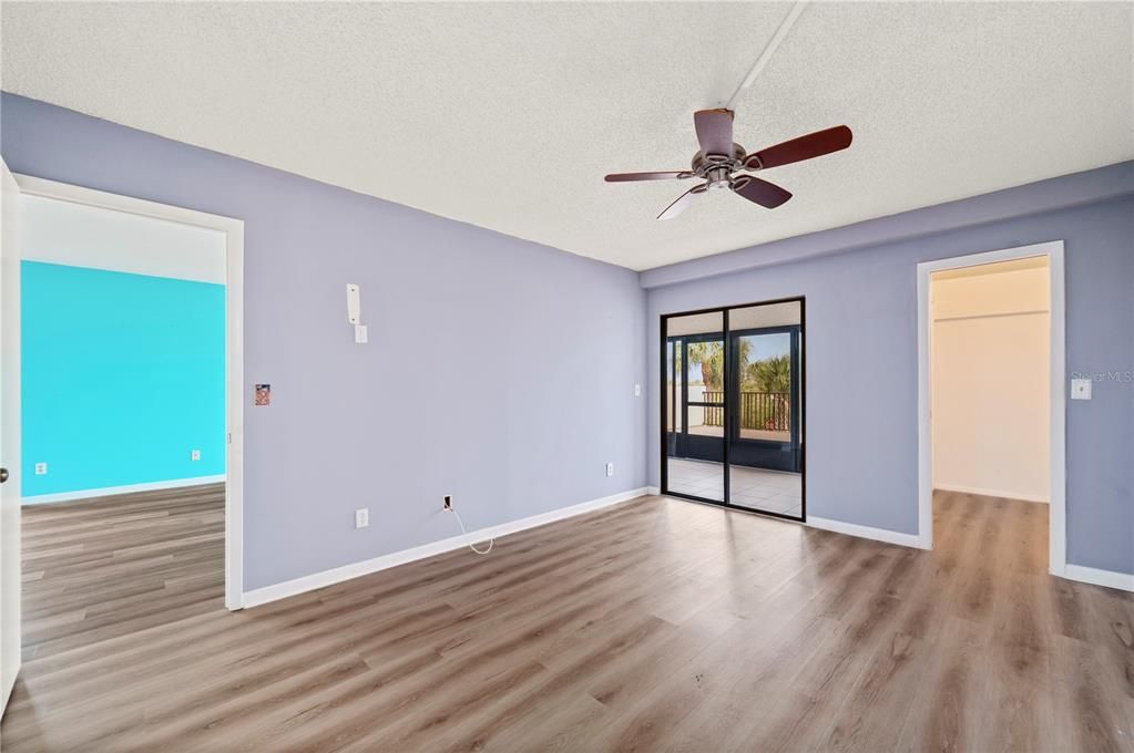 En Venta: $259,900 (2 camas, 2 baños, 1070 Pies cuadrados)