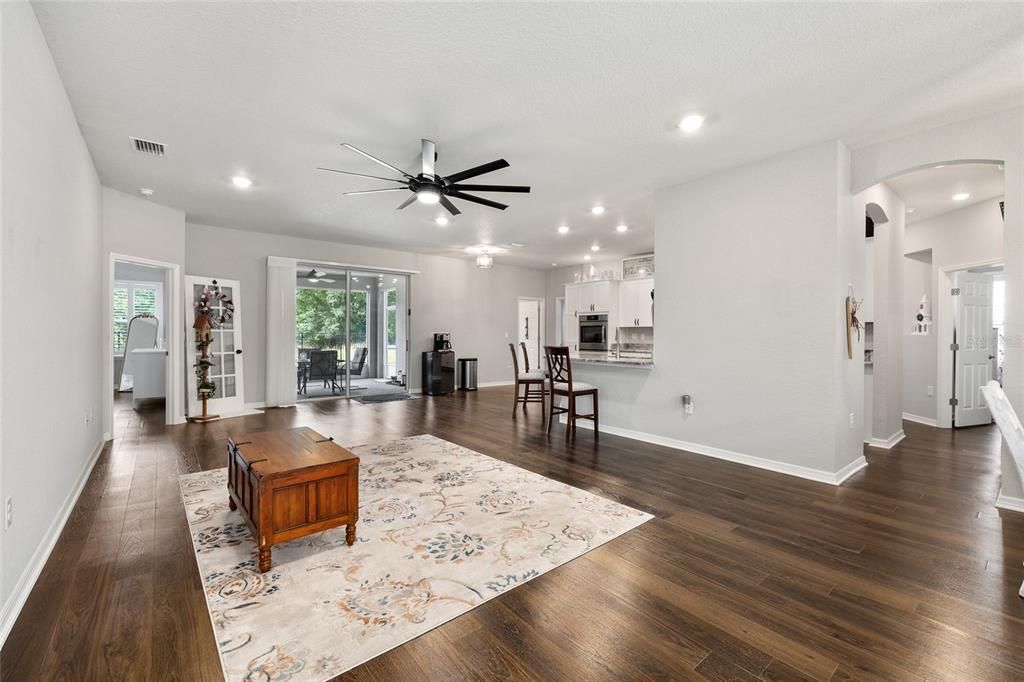 Active With Contract: $398,750 (4 beds, 3 baths, 2349 Square Feet)