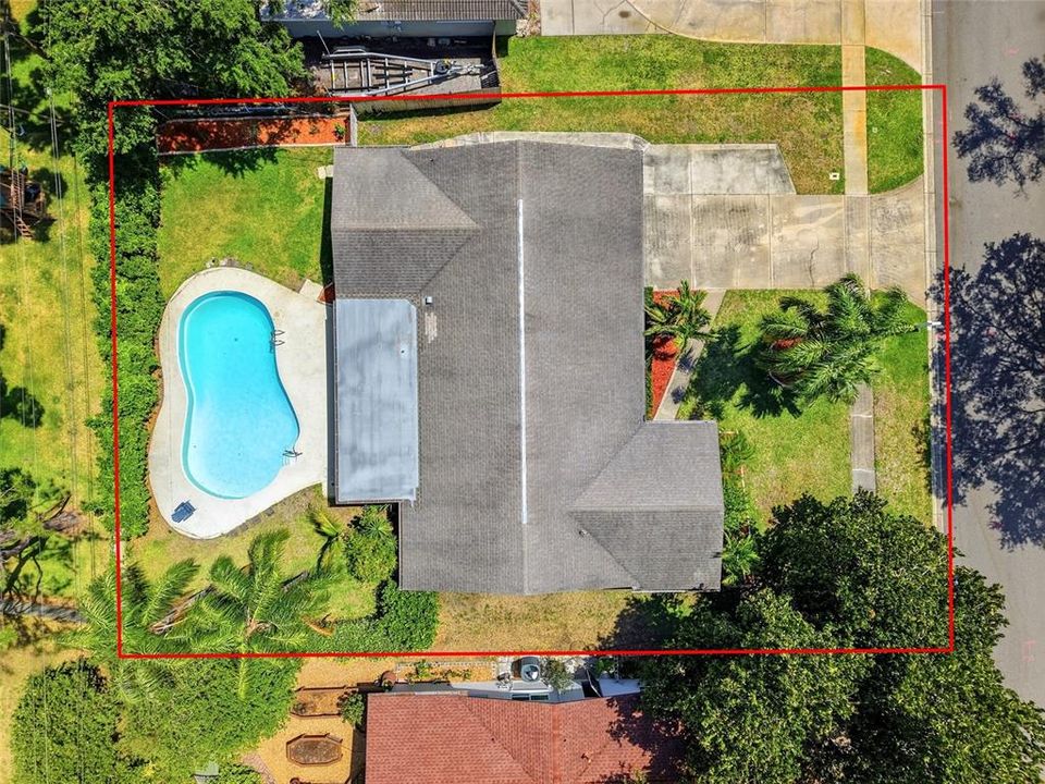 Activo con contrato: $489,900 (4 camas, 2 baños, 2049 Pies cuadrados)