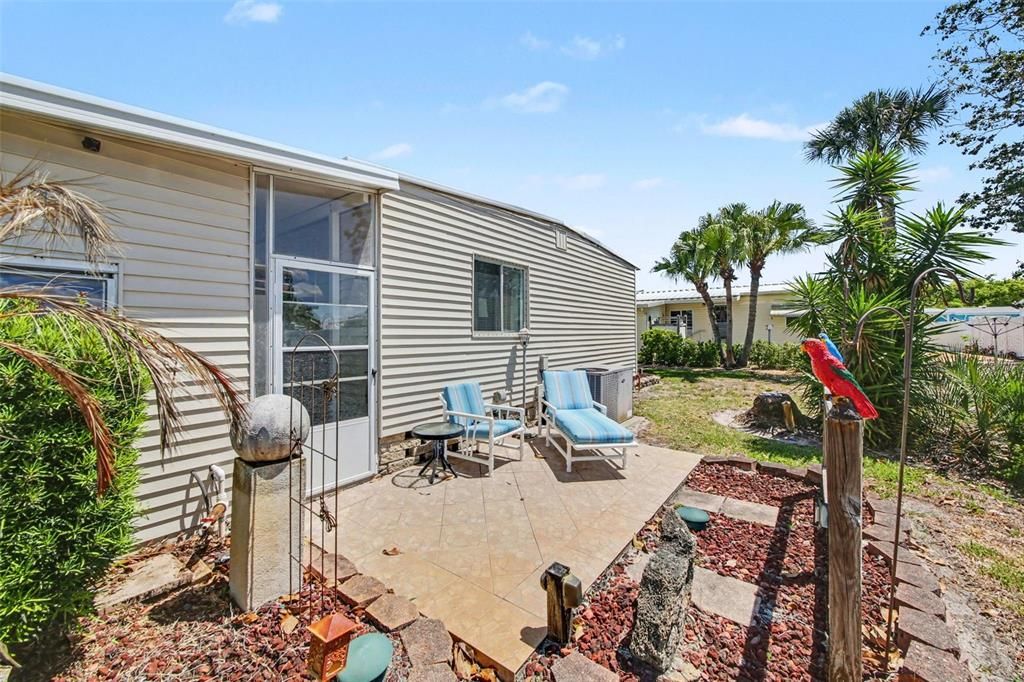 Active With Contract: $190,000 (2 beds, 2 baths, 1208 Square Feet)