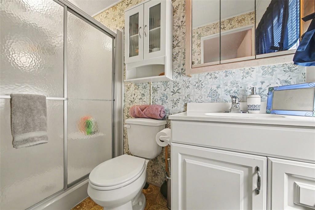 Active With Contract: $190,000 (2 beds, 2 baths, 1208 Square Feet)