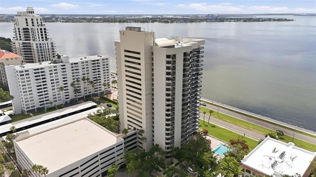En Venta: $530,000 (2 camas, 2 baños, 1376 Pies cuadrados)