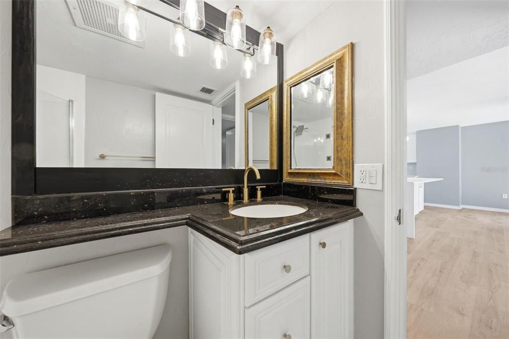 En Venta: $530,000 (2 camas, 2 baños, 1376 Pies cuadrados)