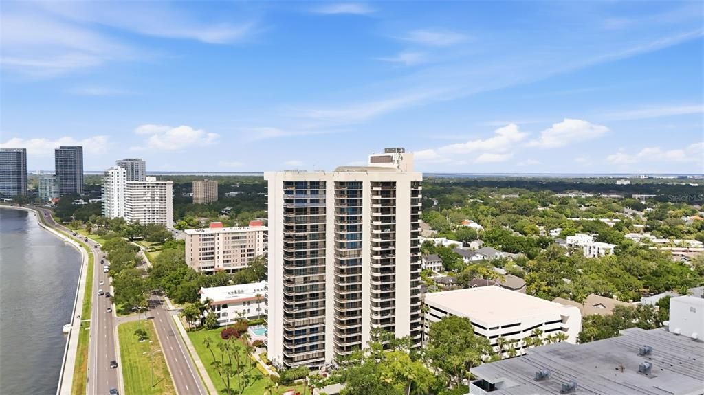 En Venta: $530,000 (2 camas, 2 baños, 1376 Pies cuadrados)