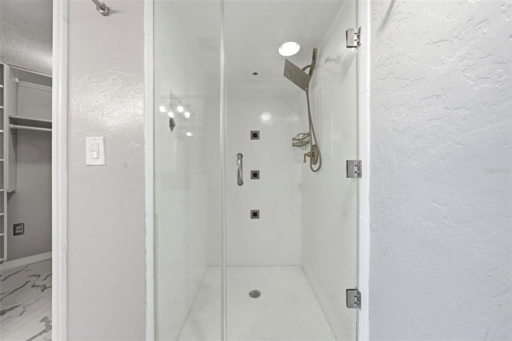 En Venta: $530,000 (2 camas, 2 baños, 1376 Pies cuadrados)