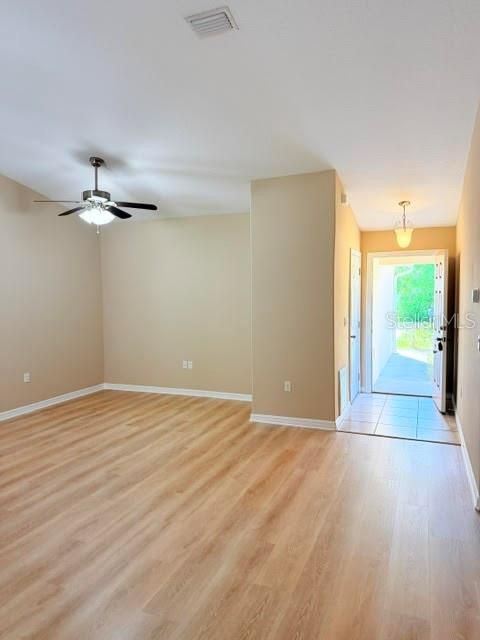 For Rent: $1,575 (3 beds, 2 baths, 1198 Square Feet)