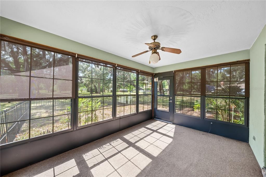 En Venta: $463,000 (3 camas, 2 baños, 1618 Pies cuadrados)