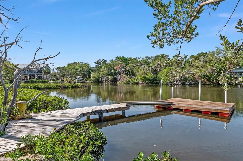 En Venta: $549,000 (3 camas, 2 baños, 1144 Pies cuadrados)