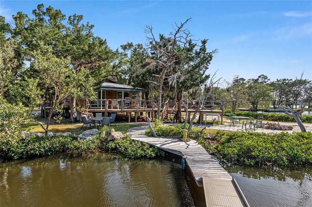 En Venta: $549,000 (3 camas, 2 baños, 1144 Pies cuadrados)