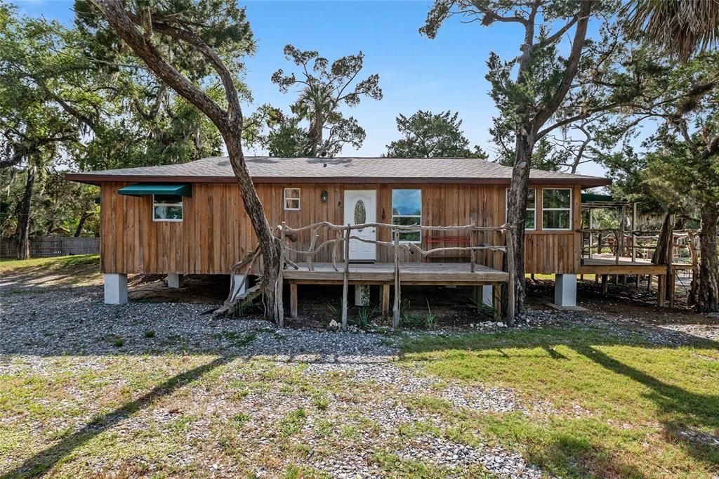 En Venta: $549,000 (3 camas, 2 baños, 1144 Pies cuadrados)