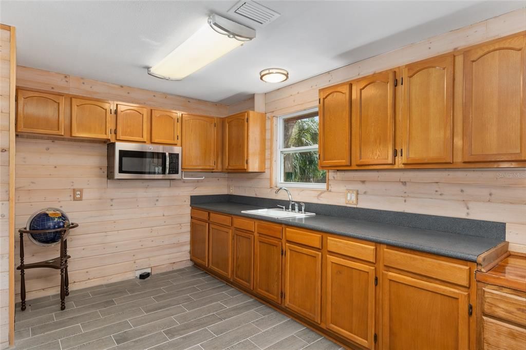 En Venta: $549,000 (3 camas, 2 baños, 1144 Pies cuadrados)