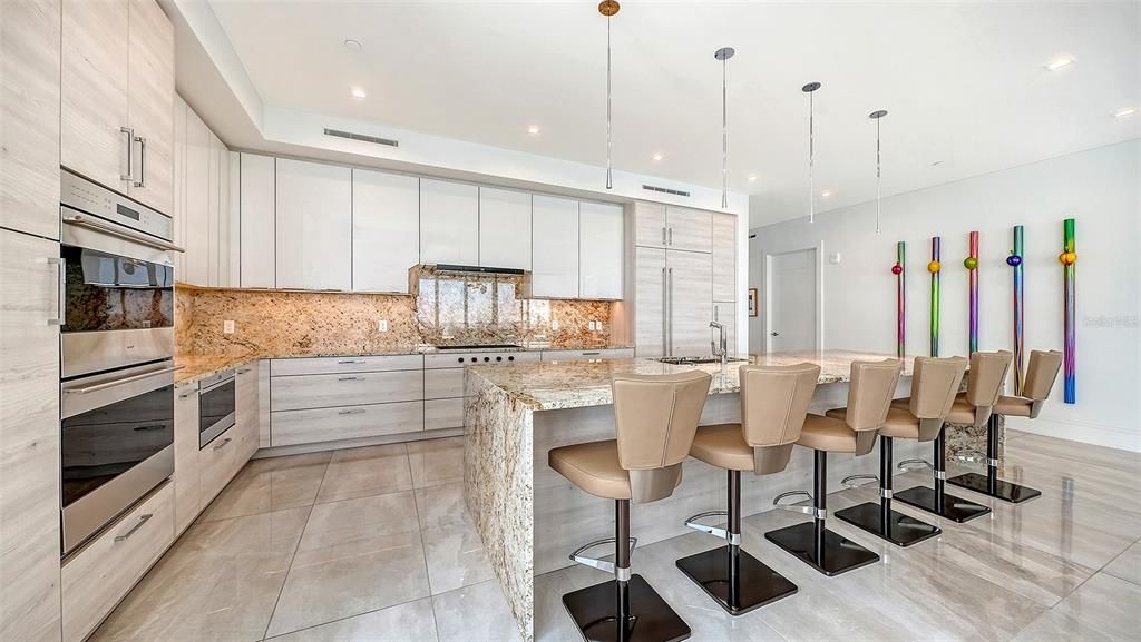 For Sale: $6,900,000 (3 beds, 3 baths, 3798 Square Feet)