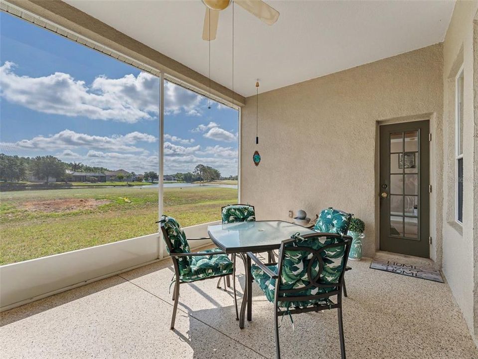 Activo con contrato: $414,900 (4 camas, 3 baños, 2184 Pies cuadrados)