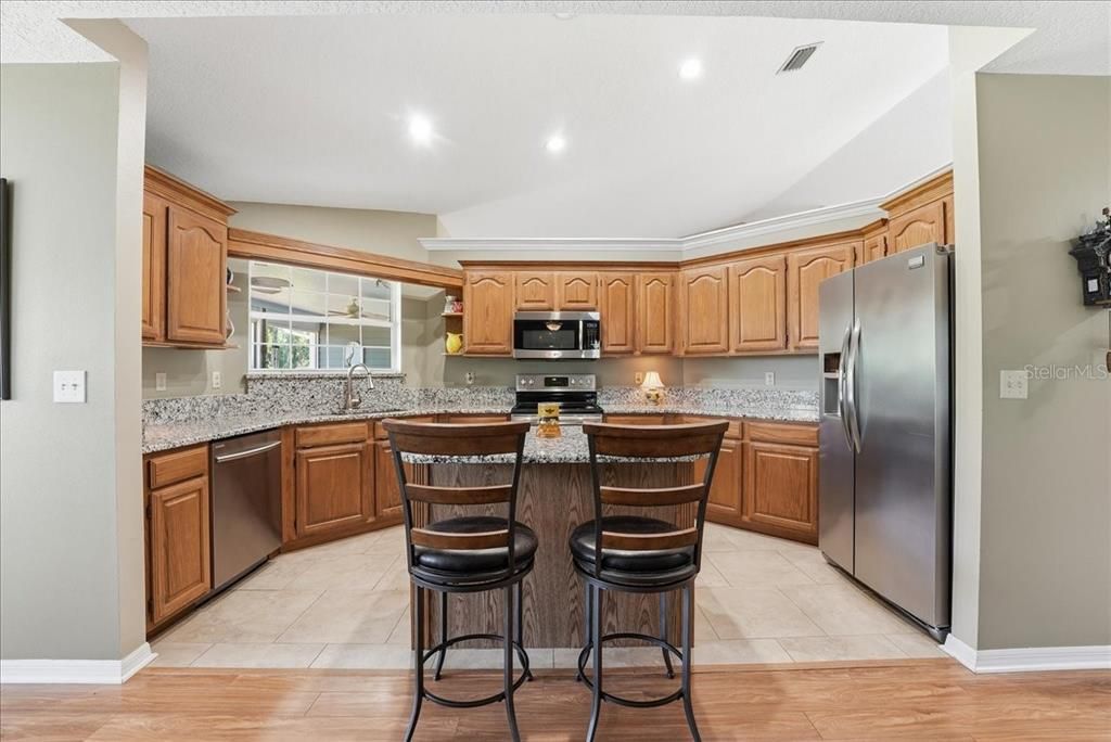 En Venta: $675,000 (5 camas, 2 baños, 2756 Pies cuadrados)