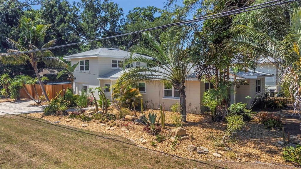 Active With Contract: $722,000 (4 beds, 3 baths, 2167 Square Feet)