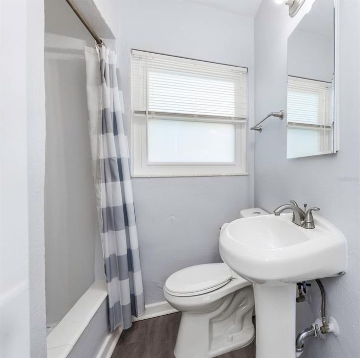 Active With Contract: $722,000 (4 beds, 3 baths, 2167 Square Feet)