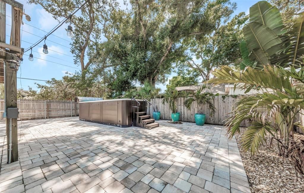 Active With Contract: $722,000 (4 beds, 3 baths, 2167 Square Feet)