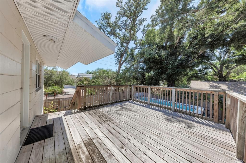 Active With Contract: $722,000 (4 beds, 3 baths, 2167 Square Feet)