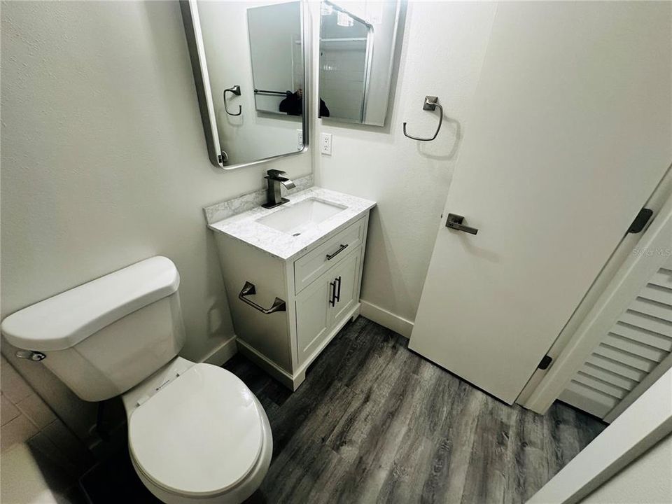 В аренду: $1,600 (2 спален, 2 ванн, 960 Квадратных фут)