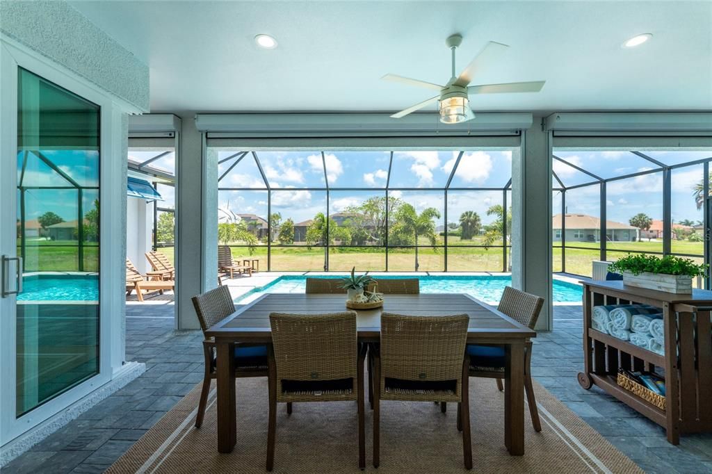 For Sale: $699,900 (3 beds, 3 baths, 2253 Square Feet)