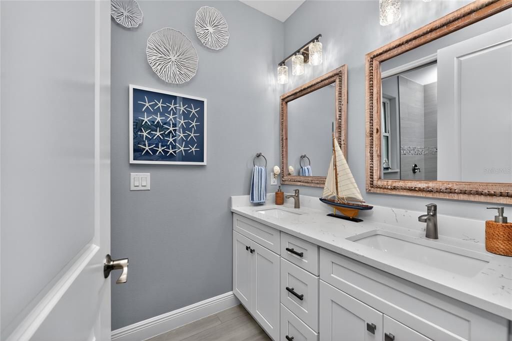 For Sale: $699,900 (3 beds, 3 baths, 2253 Square Feet)