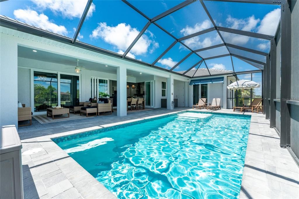 For Sale: $699,900 (3 beds, 3 baths, 2253 Square Feet)