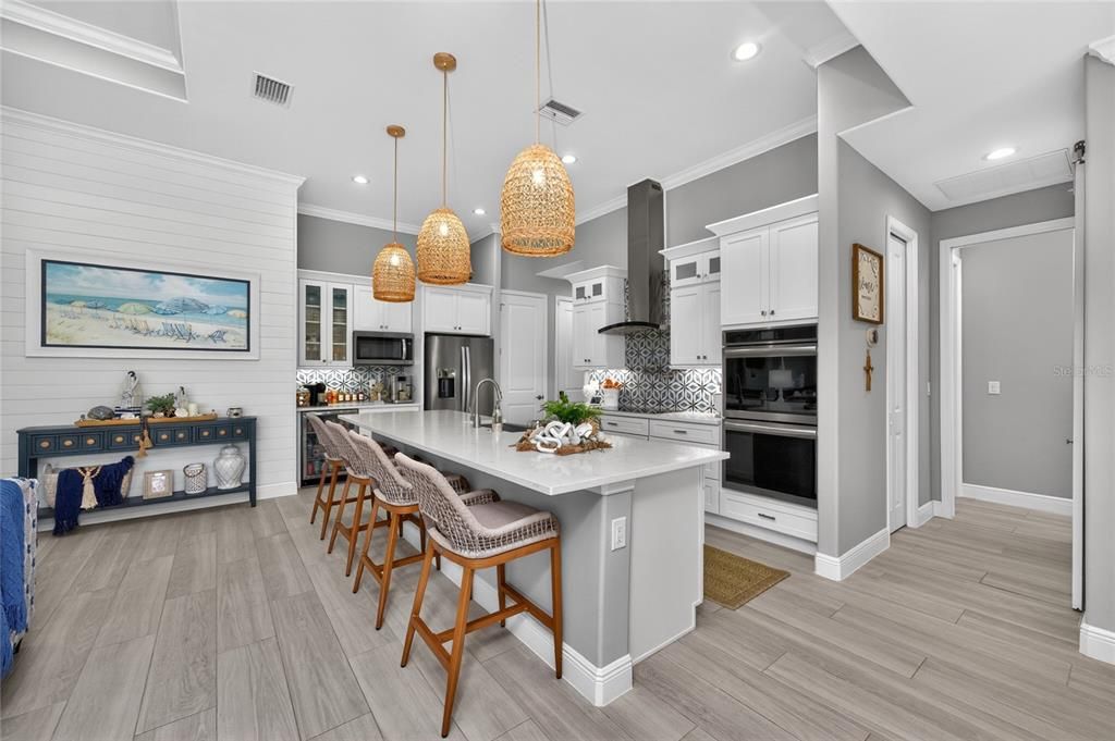 For Sale: $699,900 (3 beds, 3 baths, 2253 Square Feet)