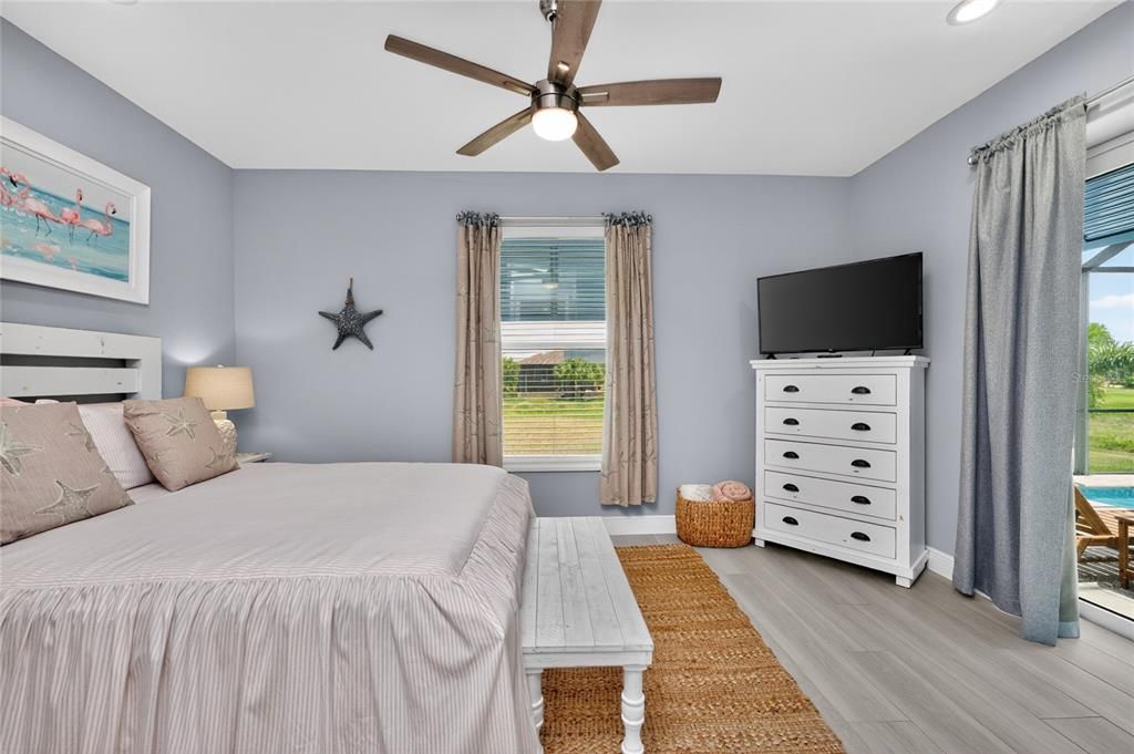 For Sale: $699,900 (3 beds, 3 baths, 2253 Square Feet)