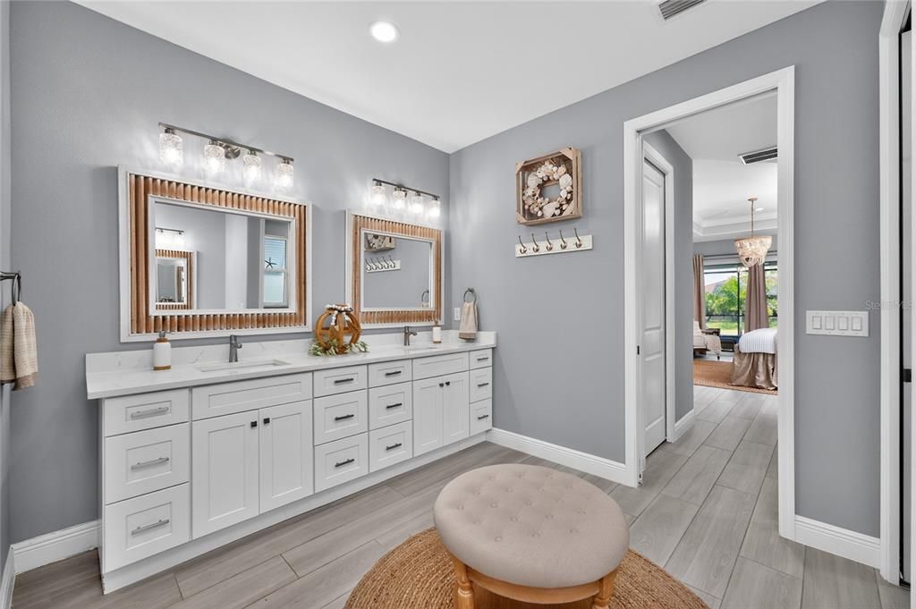 For Sale: $699,900 (3 beds, 3 baths, 2253 Square Feet)
