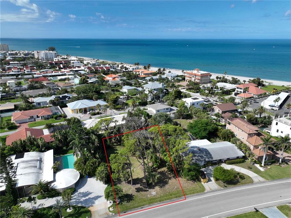 For Sale: $1,300,000 (0.38 acres)