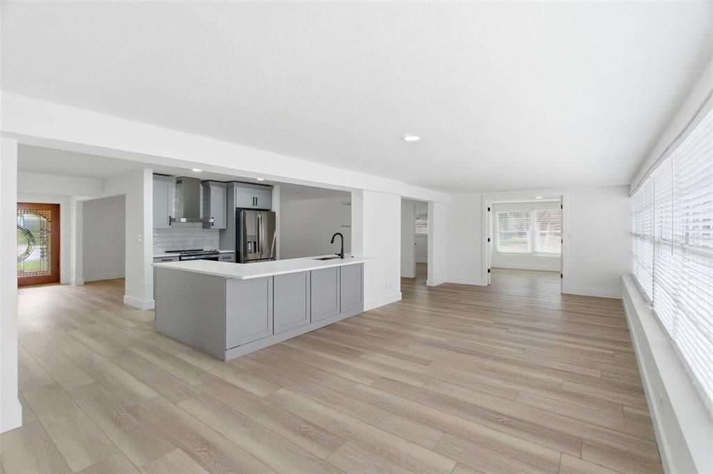 For Sale: $759,000 (4 beds, 2 baths, 2200 Square Feet)