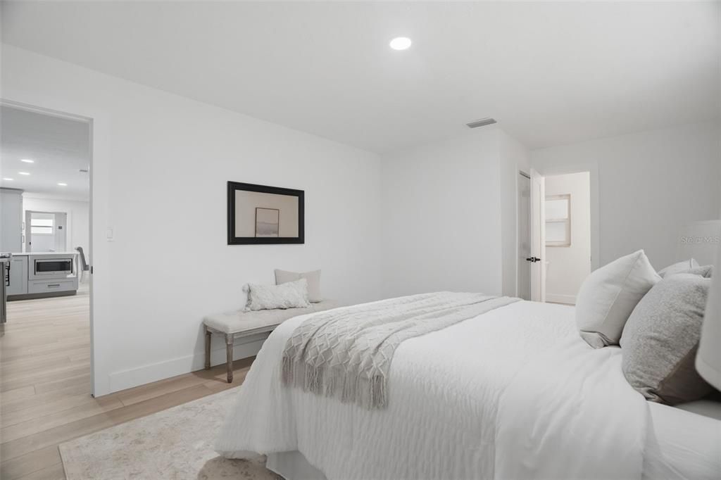 For Sale: $759,000 (4 beds, 2 baths, 2200 Square Feet)